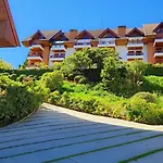 Belíssima COBERTURA no Condomínio Switzerland, o conforto que toda família merece